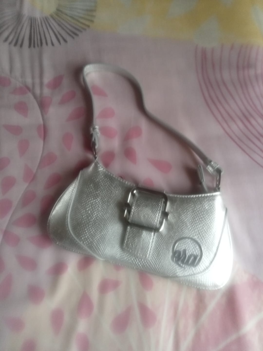Customer photo review of Silver Lily Shoulder Bag