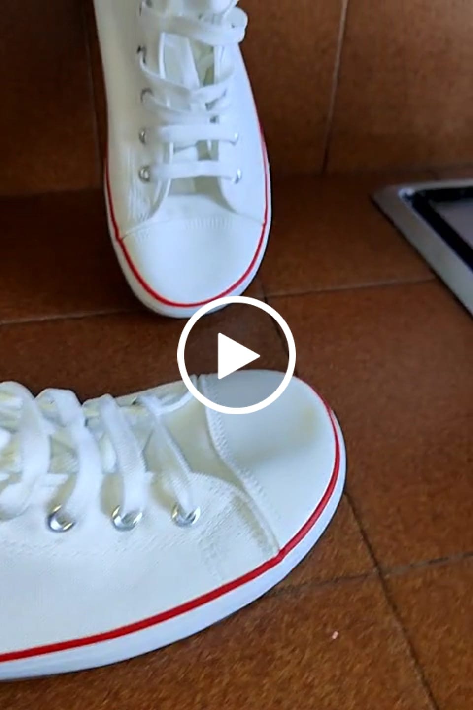 Customer video review of Roam I - Zapatos Barefoot