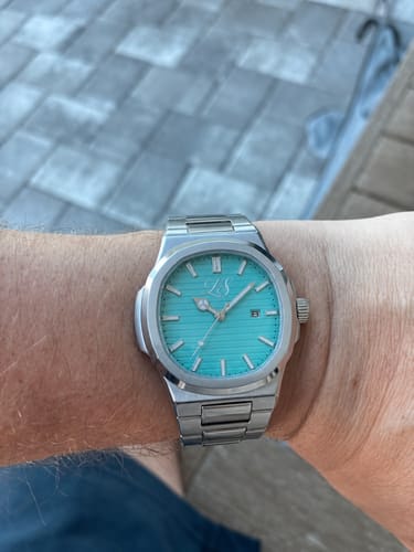 Customer photo review of Looking Sharp® Lyon