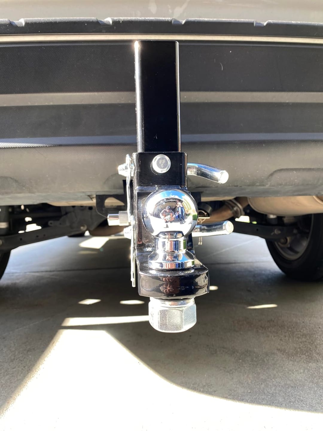 Customer photo review of TYT Adjustable Trailer Hitch Ball Mount with 2 inch Ball