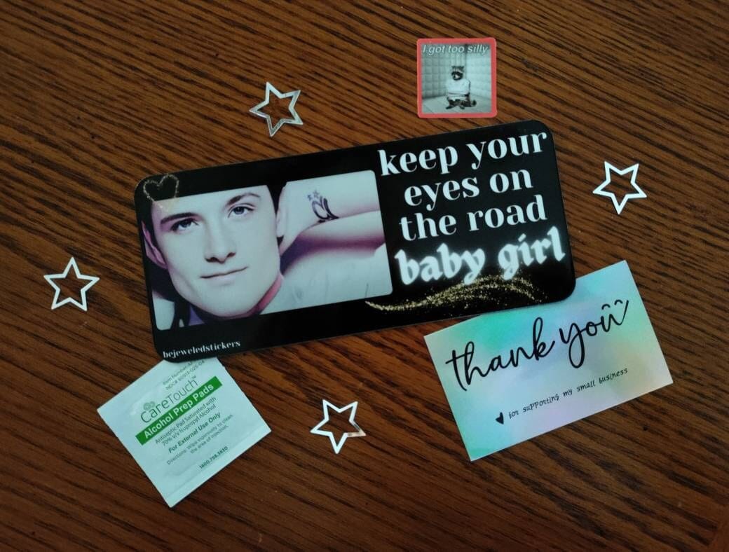 Customer photo review of baby girl / customizable text