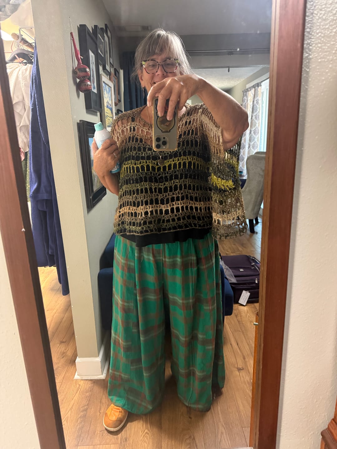 Customer photo review of Plus Size Women Summer Loose Plaid Wide-Leg Pants