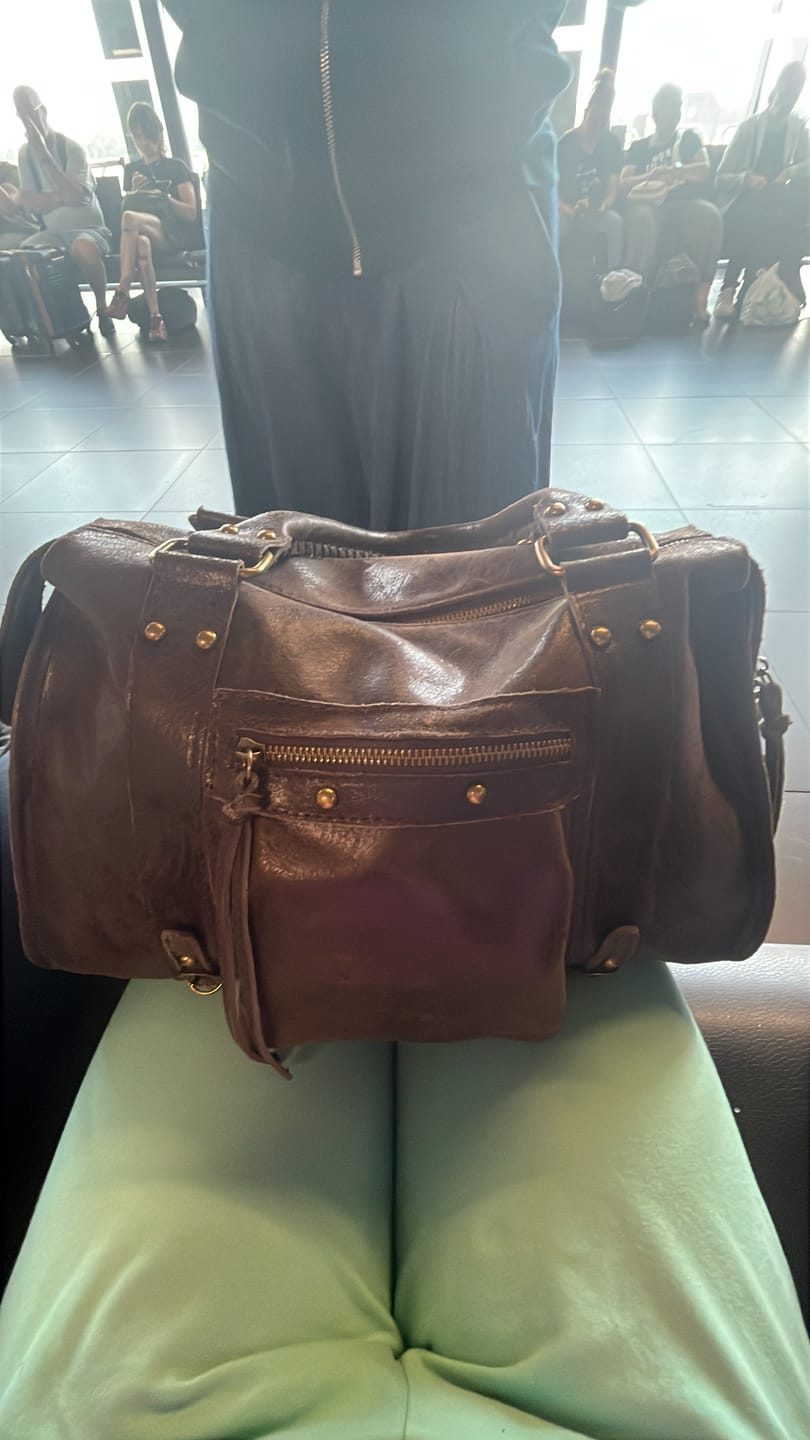 Customer photo review of It girl bag espresso martini