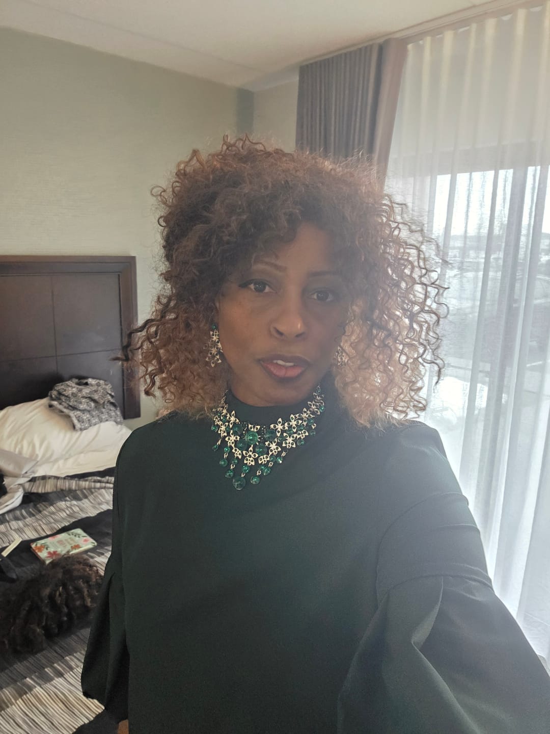 Customer photo review of Alicia Beauty Carefree Collection Wig - JOANNA WIG