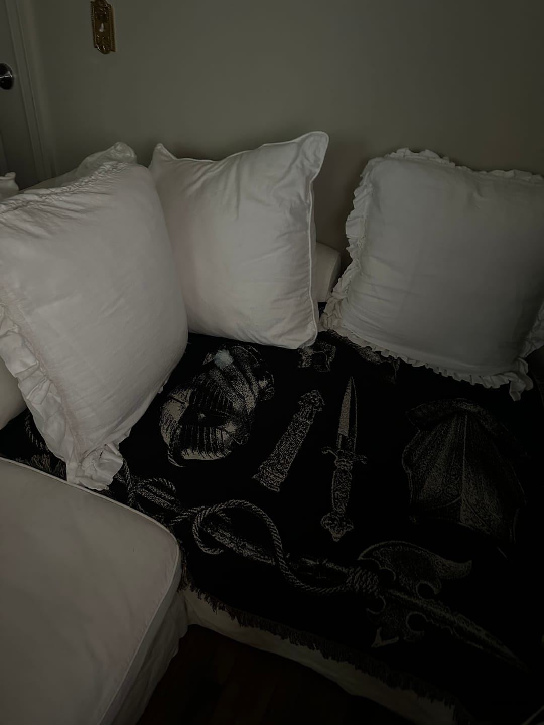 Customer photo review of Virtuus Woven Blanket *Preorder