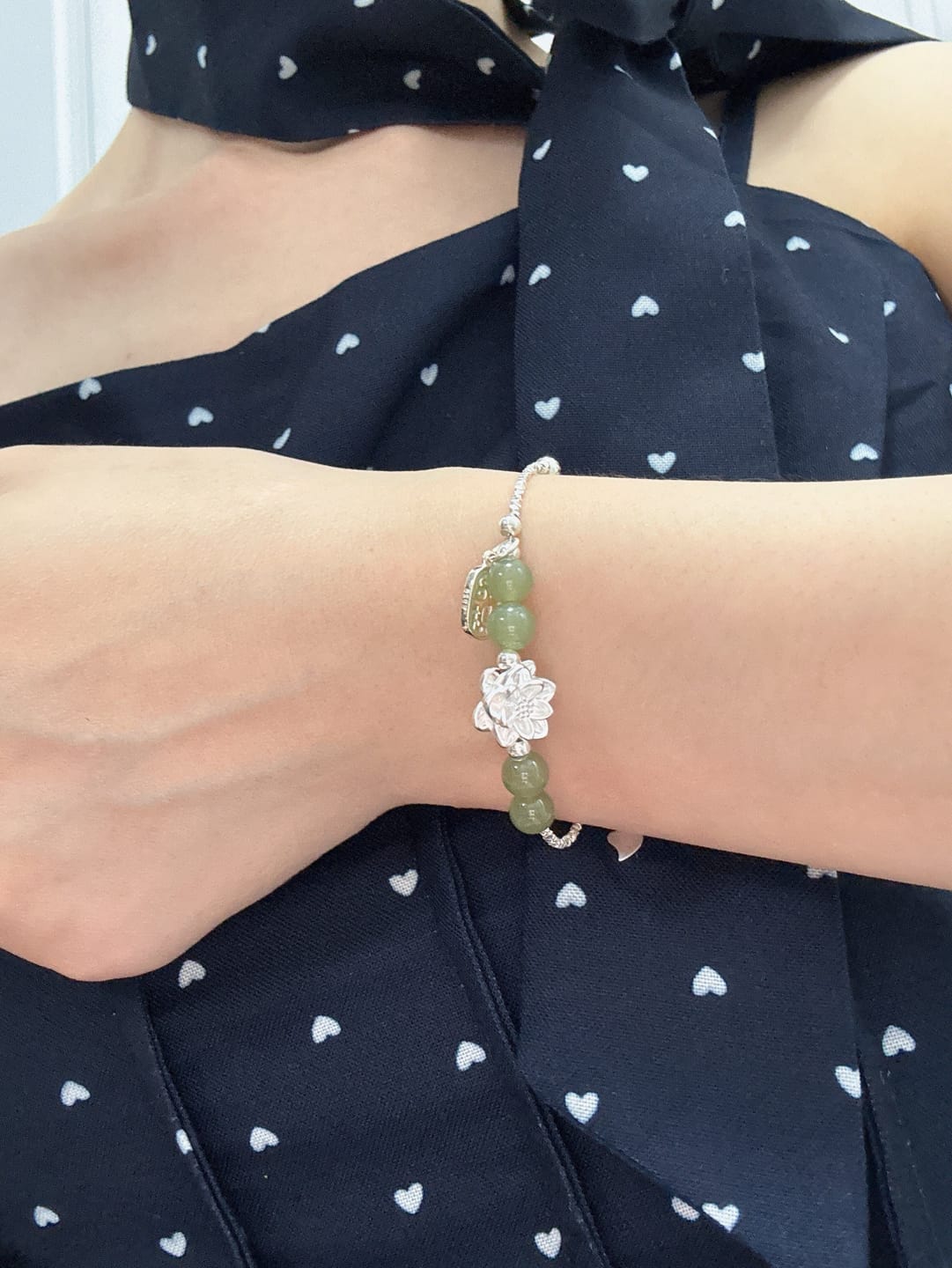 Customer photo review of Hehua Hetian Jade Bracelet