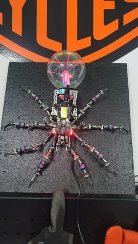 Customer photo review of Plasma Spider Model Kit – Cyberpunk 3D Metal Puzzle