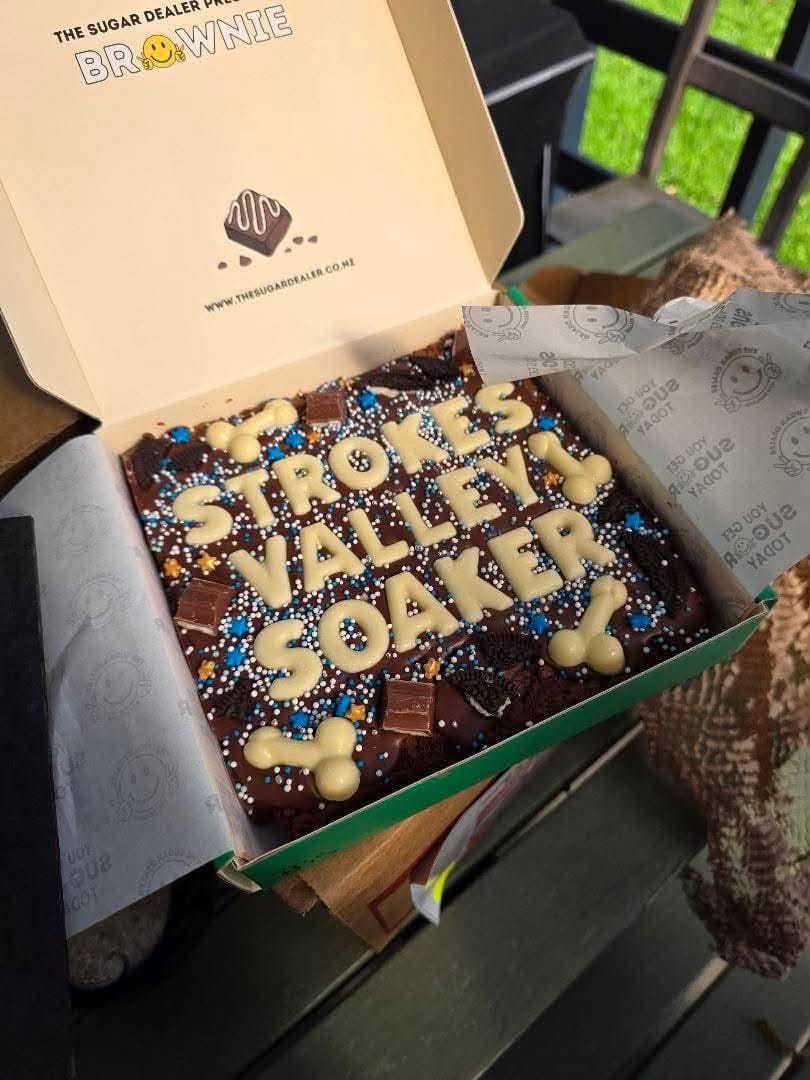 Customer photo review of Custom message fathers day brownie