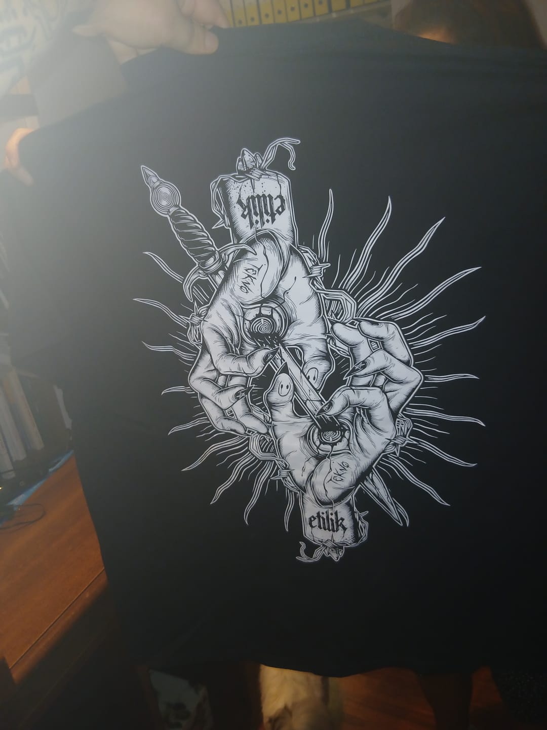 Customer photo review of Blind $uffering - T-shirt