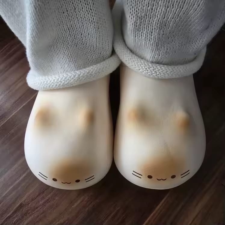 Customer photo review of Miuva Kitty – Cat Paw Prints