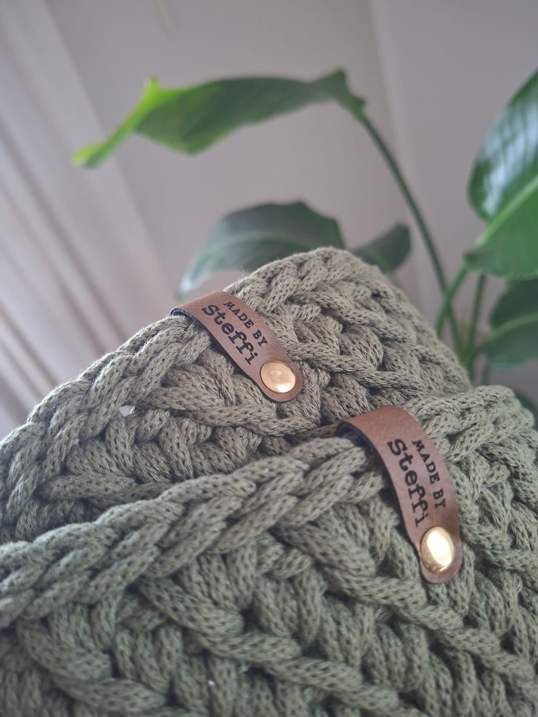 Customer photo review of Personalisierte Labels mit Chicago Screws - Kunstleder-Label mit Schrauben