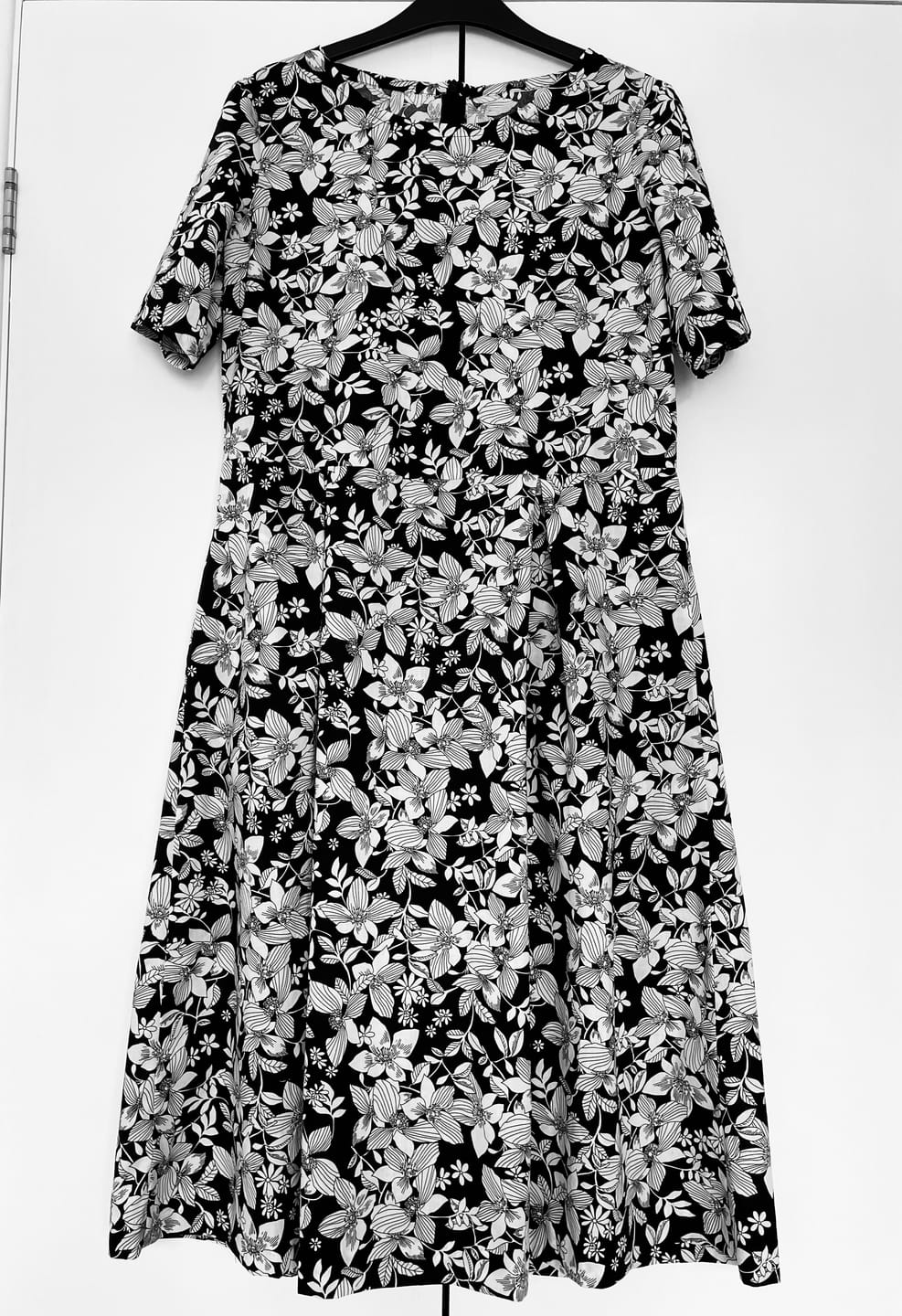 Customer photo review of Large Sketched Flowers Cotton Poplin Fabric