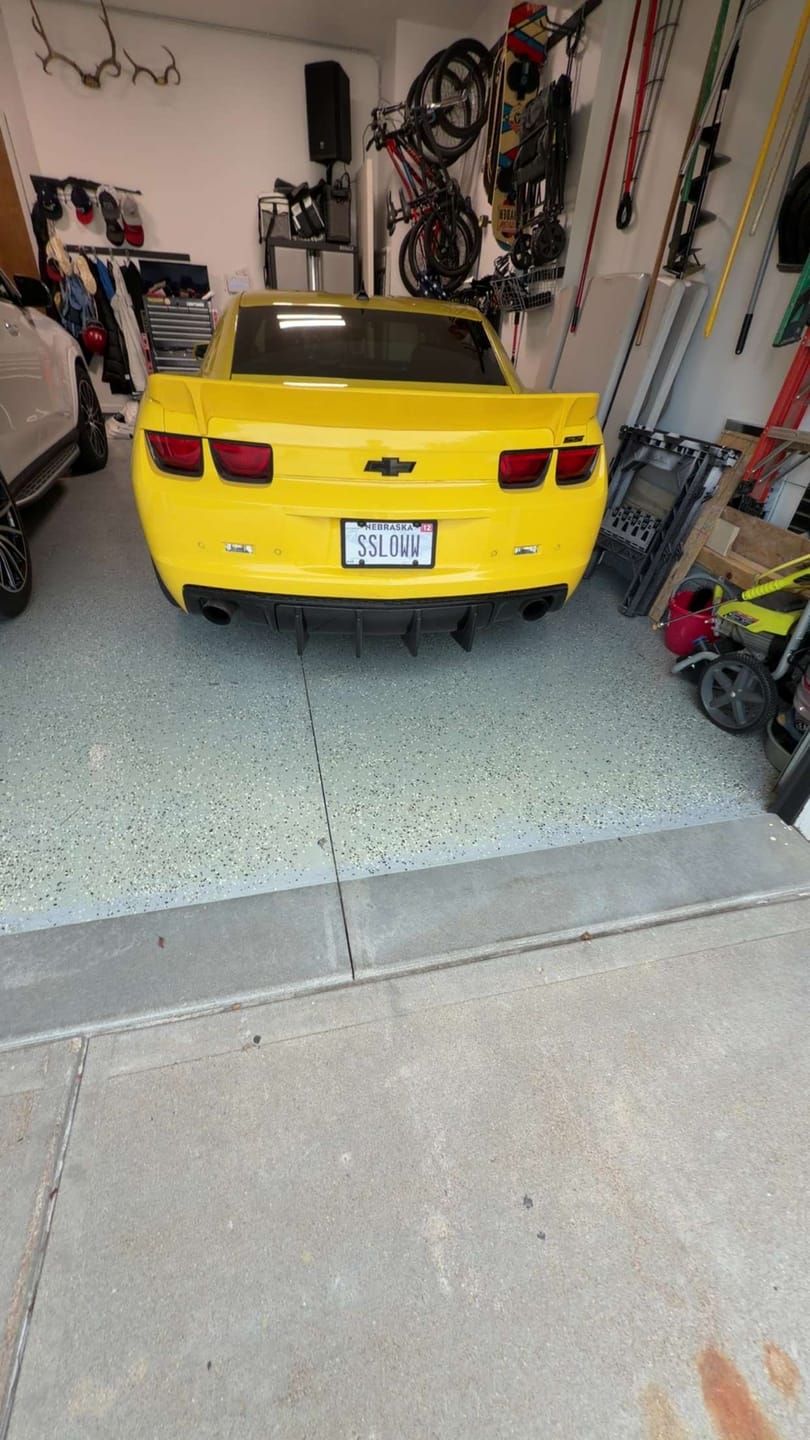 Customer photo review of 2010-2013 Chevy Camaro Evo Style Shark Fins Rear Diffuser Quad/Single Tips