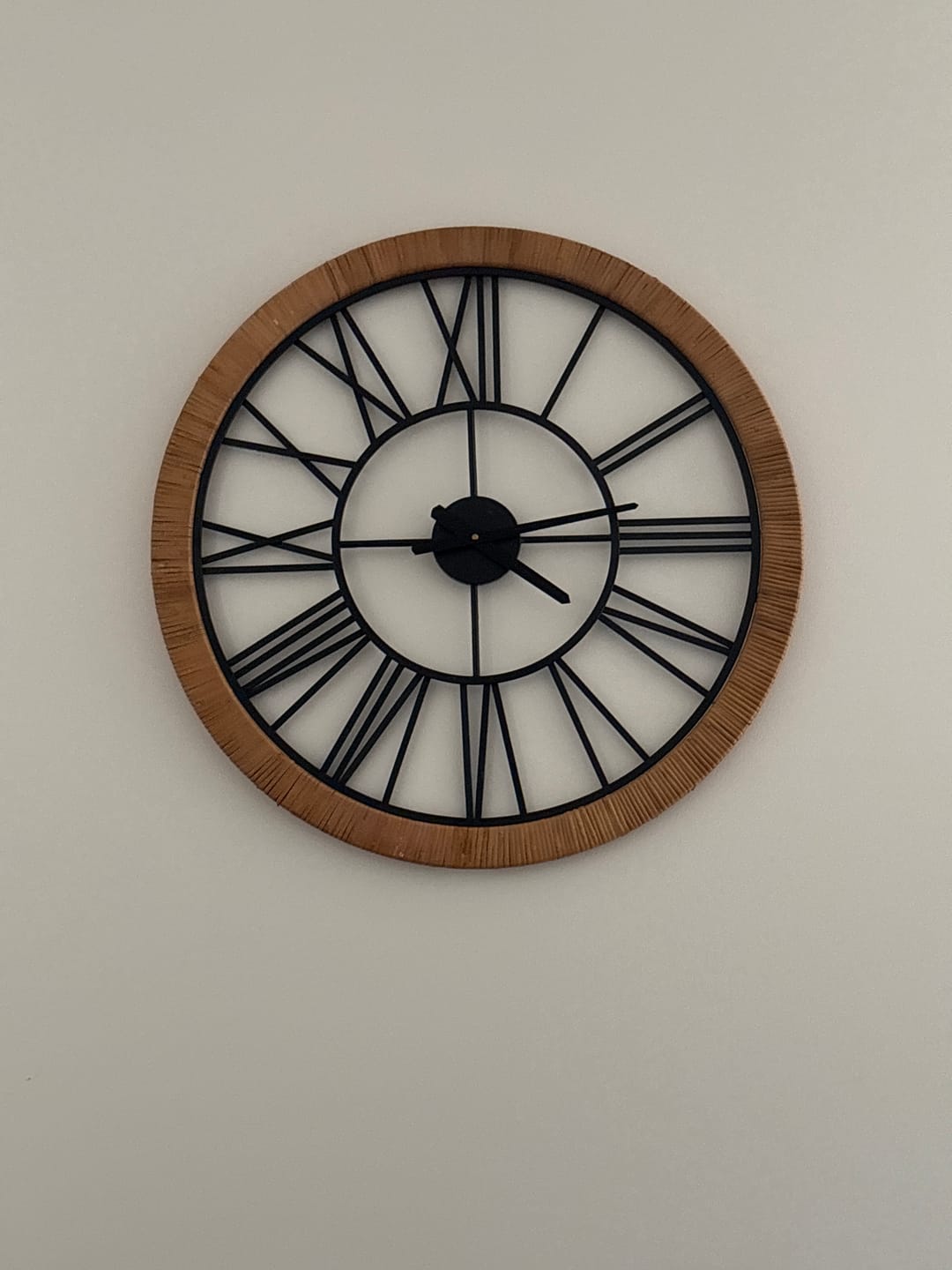 Customer photo review of Hugo French Country Wall Clock, Rattan-Wrapped Frame with Black Iron Roman Numerals 76.5cm