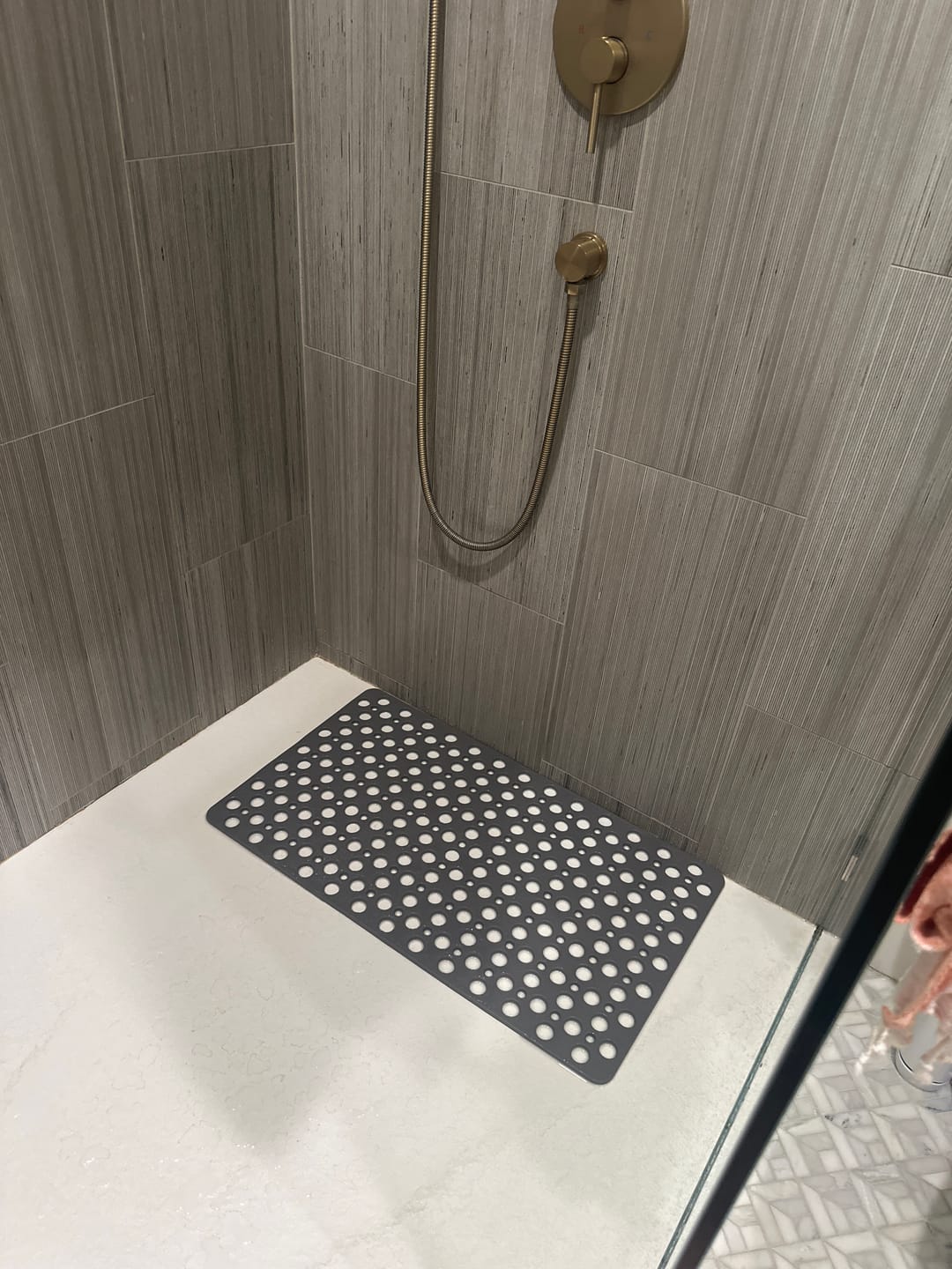 Customer photo review of Silicone Non-Slip Mat