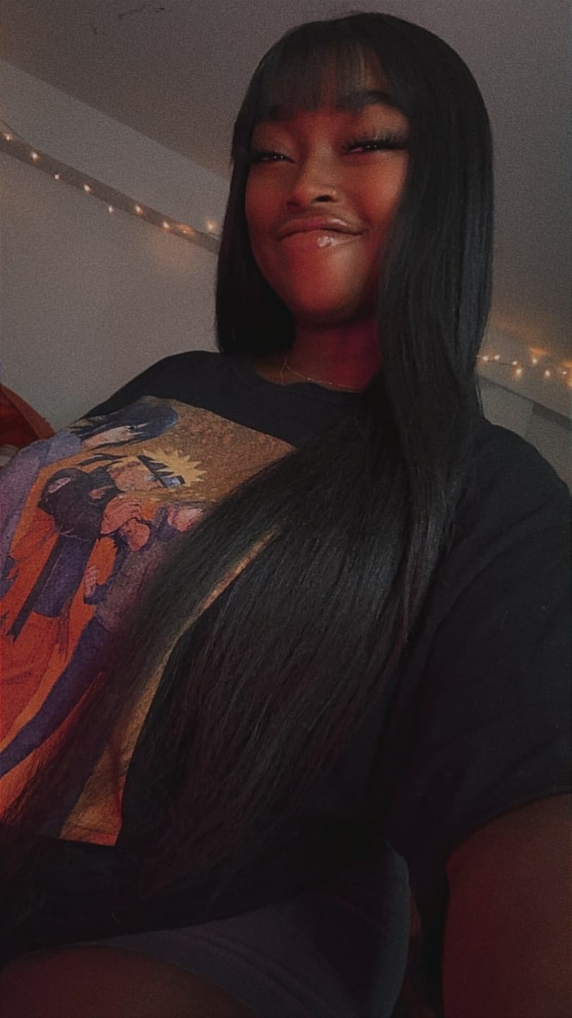 Customer photo review of Outre Melted Hairline Glueless HD Lace Front Wig - KAYMORE