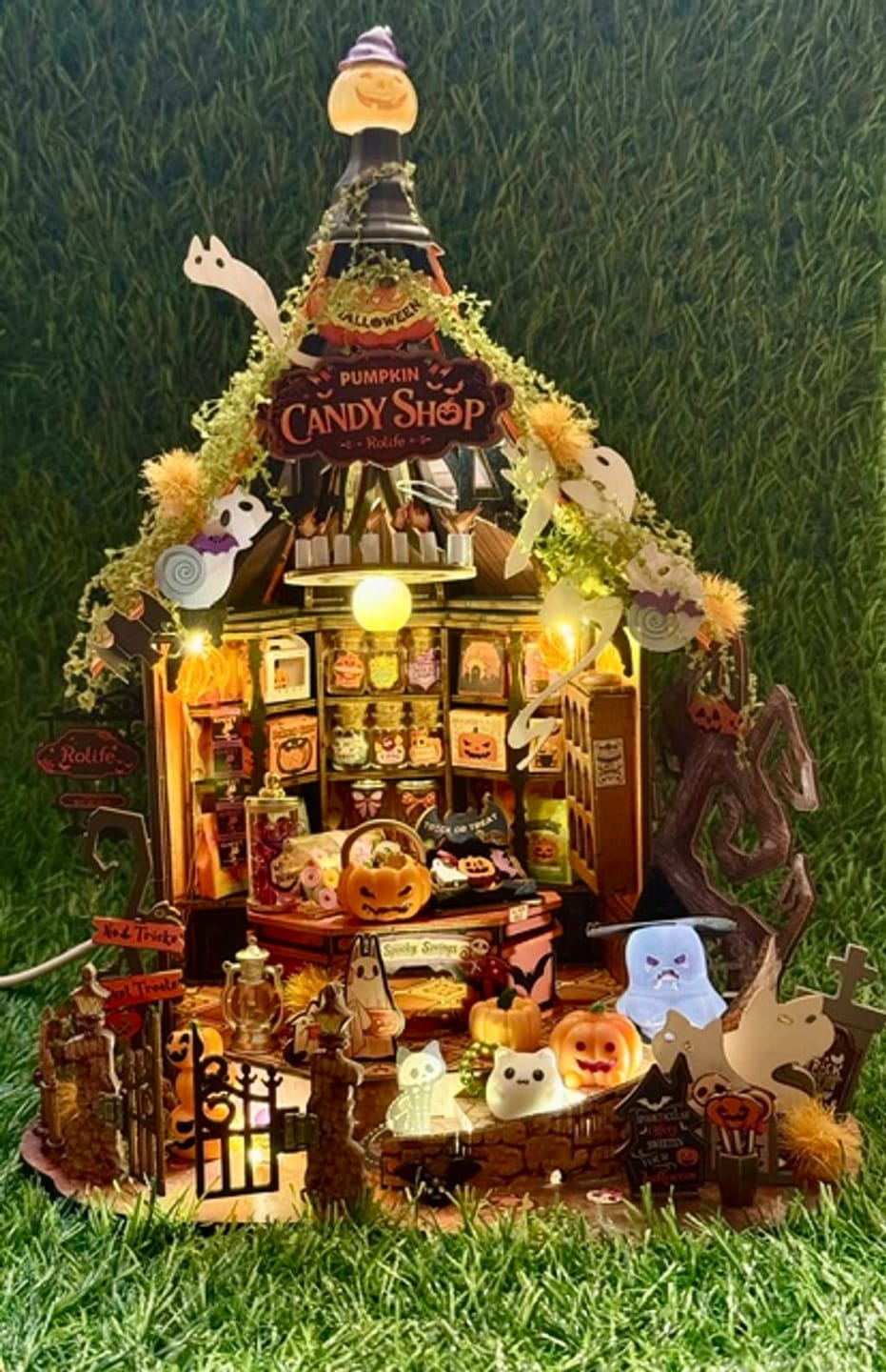 Customer photo review of Rolife Haunted Candy House DG186 DIY Miniature House Kit