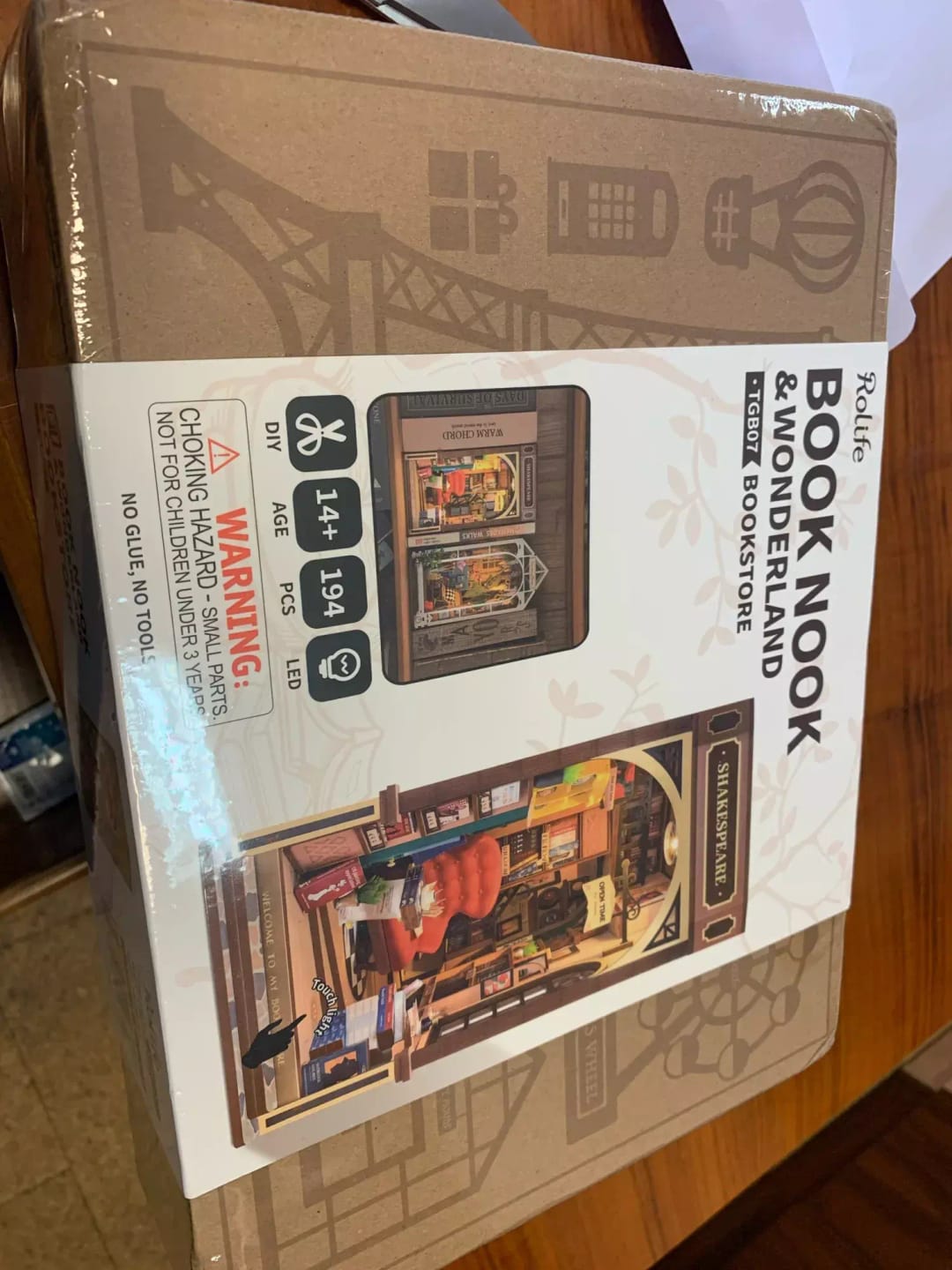 Customer photo review of Rolife Bookstore DIY Book Nook Shelf Insert Kit