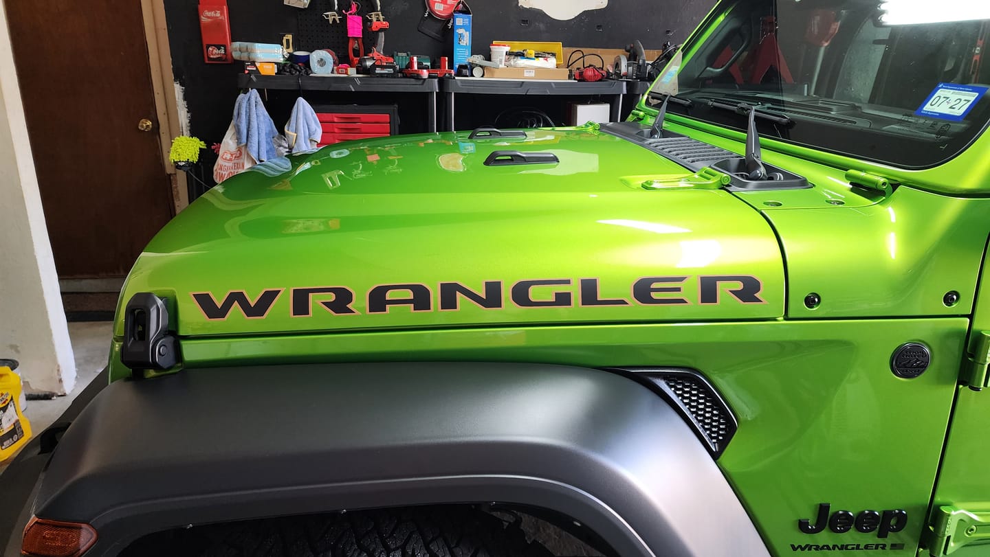 Customer photo review of Wrangler Hood Lettering - Colored Outline