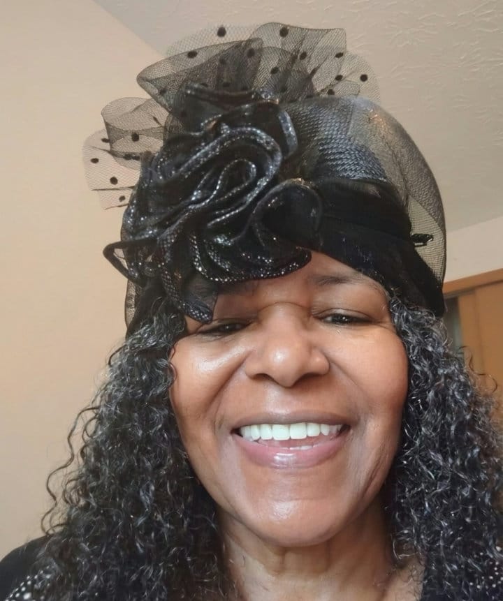 Customer photo review of Moisture N Slip Curling Cream + Aloquench N' Flax Seed Coiling Jelly Duo