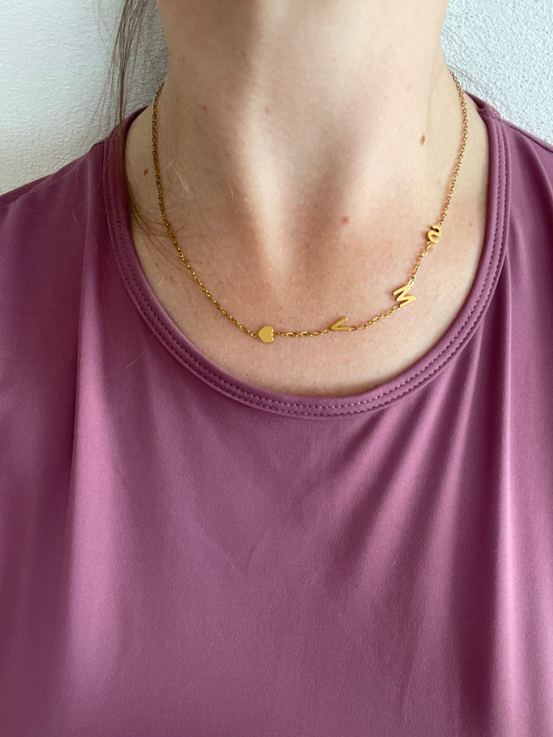Customer photo review of Personalizovaný náhrdelník s otočenými iniciálami