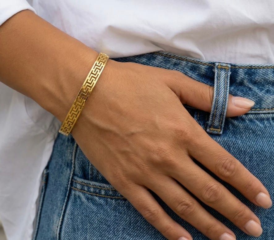 Customer photo review of Gilded Maze Bracelet