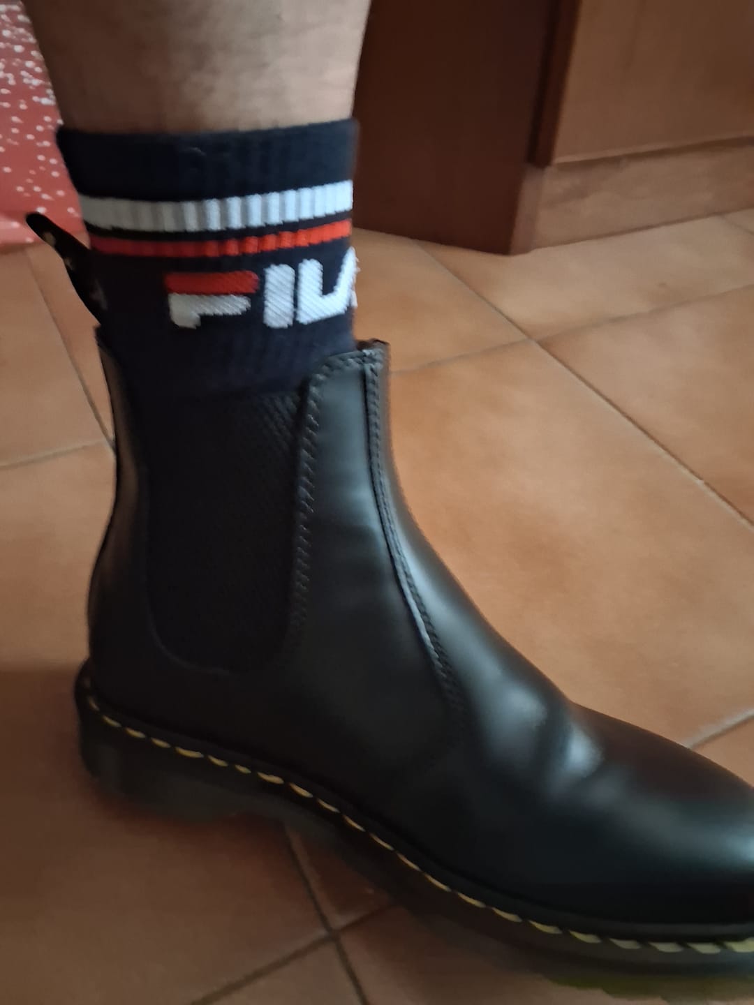 Customer photo review of 2976 Ys Smooth Chelsea - Stivaletti Profilo alla Caviglia Uomo Neri  Uomo DR.MARTENS