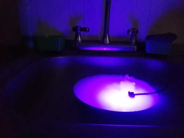 Customer photo review of Máquina de Niebla LED para Halloween – Fuente de Niebla con 12 Luces de Colores para Fiestas y Decoración