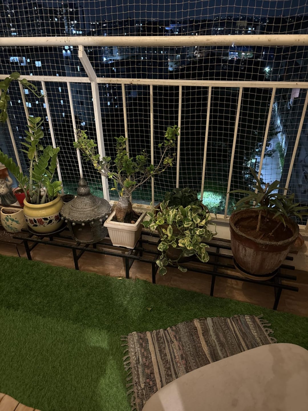 Customer photo review of Horizontal Metal Pot Stand (Set of 2 ) 76x24x18 Cm | Rust-Proof Matte Powder-Coated Pot Stand for Big Size Plants | Supports Up to 200 Kg| Ideal for Balcony, Outdoor and Indoor Plant Display