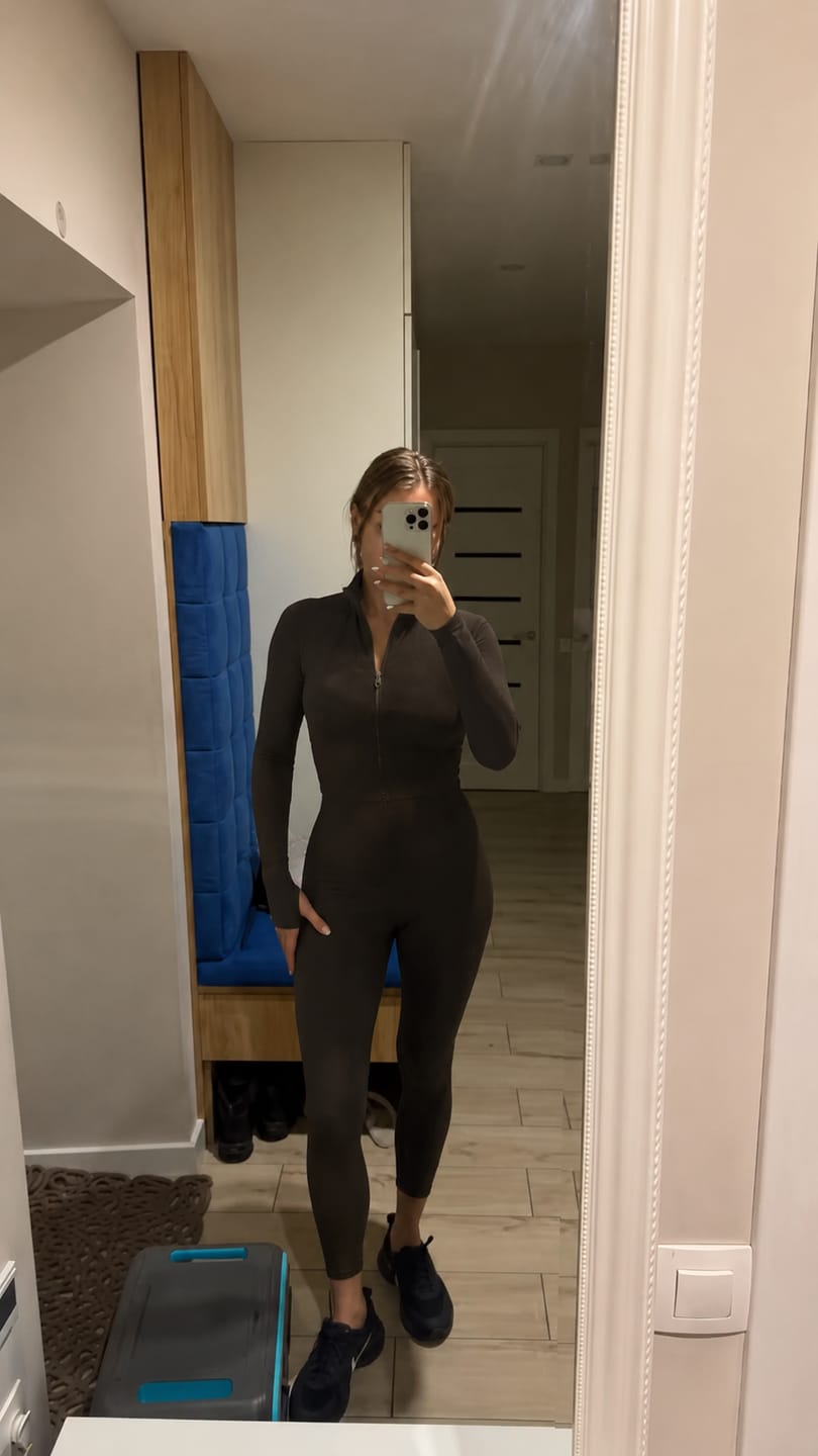 Customer photo review of Women’s Long-Sleeve Sculpting Jumpsuit – Sculpt