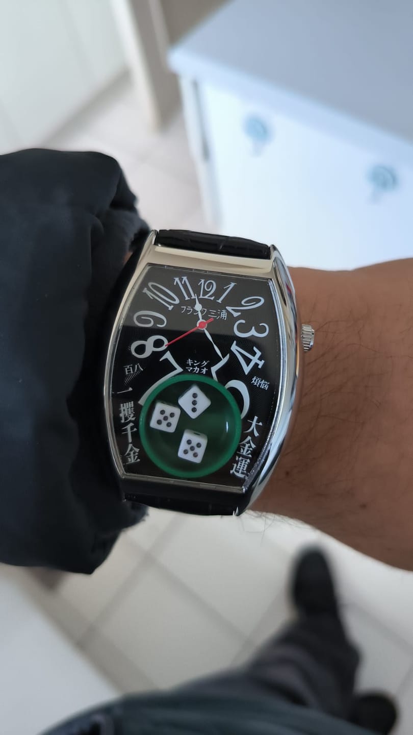 Customer photo review of Reloj Análogo Frank Miura FM12-SVBK Life's a Gamble JDM