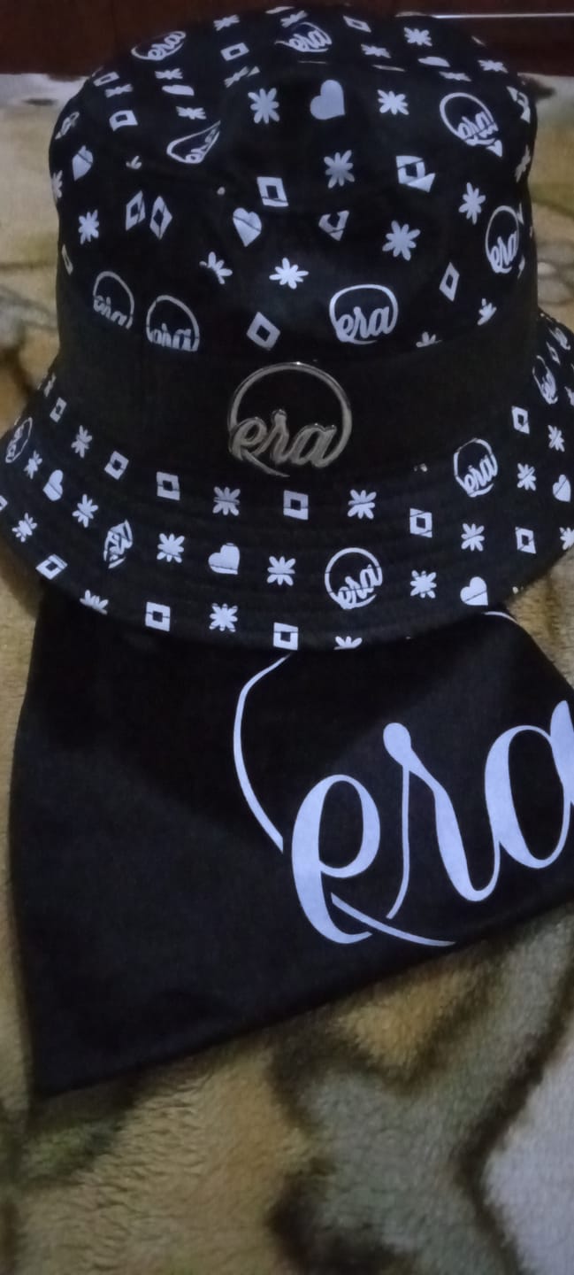 Customer photo review of Billy Bucket Hat
