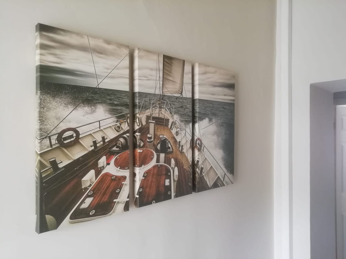 Customer photo review of Yacht Wall Art №207 Ready to Hang Canvas Print