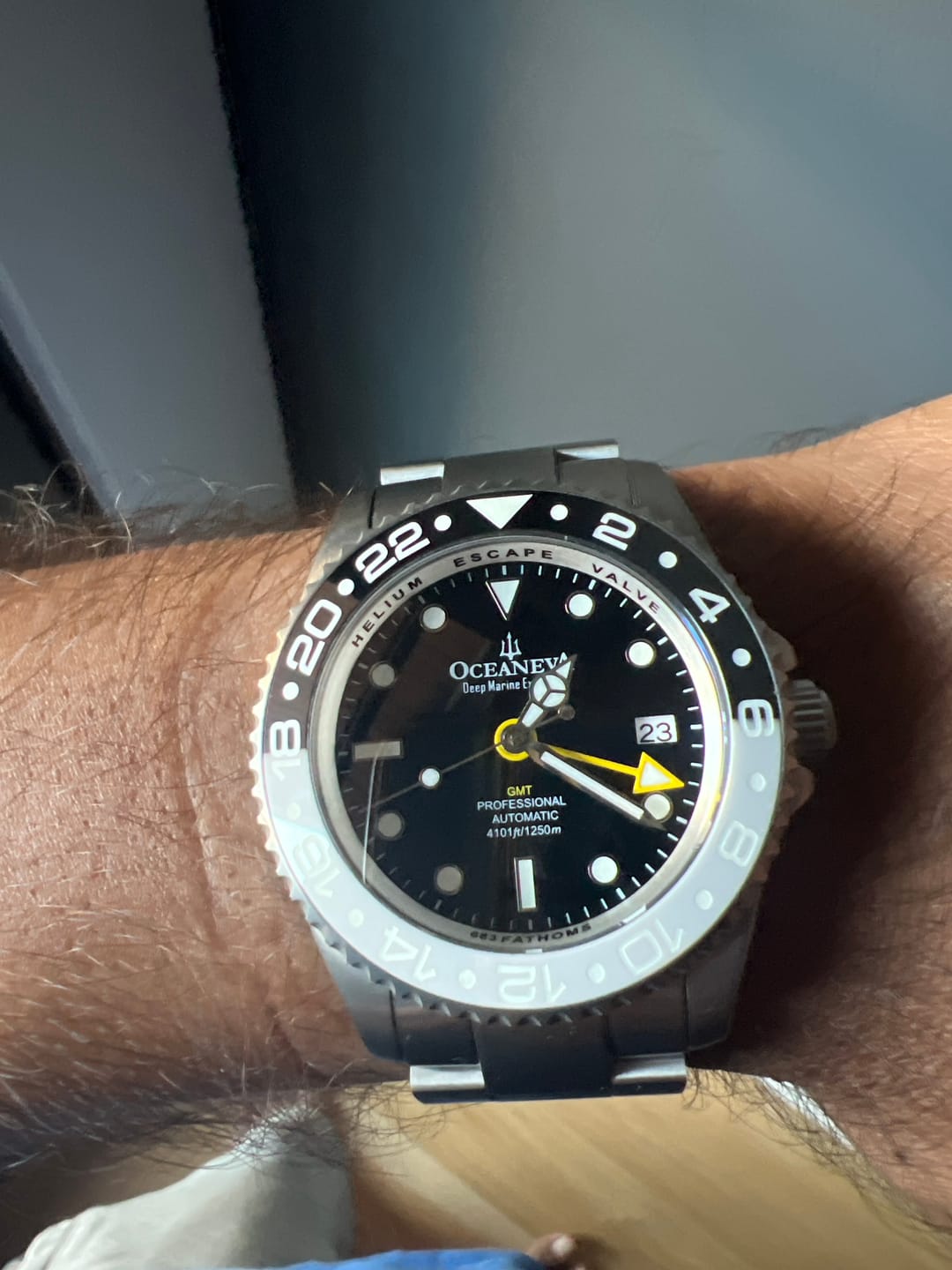 Customer photo review of Oceaneva Men's GMT TITANIUM Automatic Deep Marine Explorer 1250M Black & White Ceramic Bezel Watch