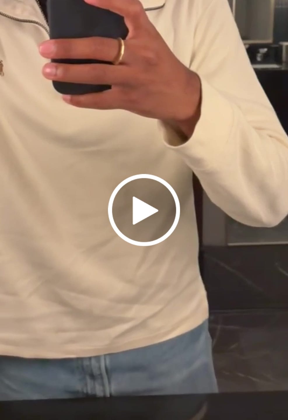 Customer video review of 3mm Matte Faceted Band