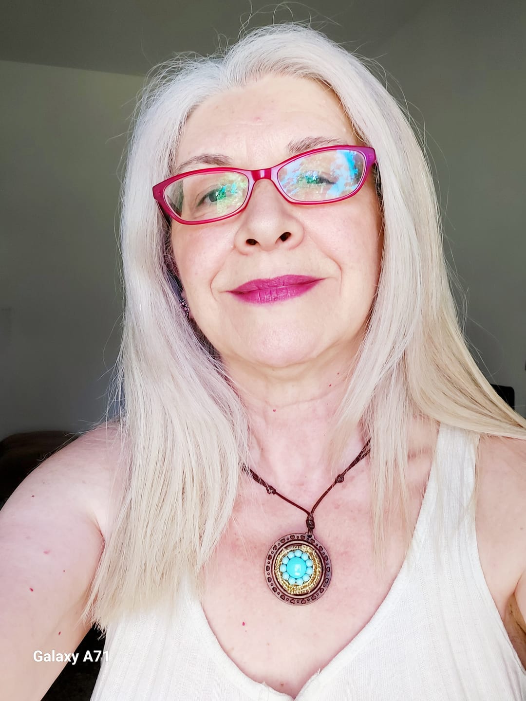Customer photo review of Collana ciondolo Lignu turchese