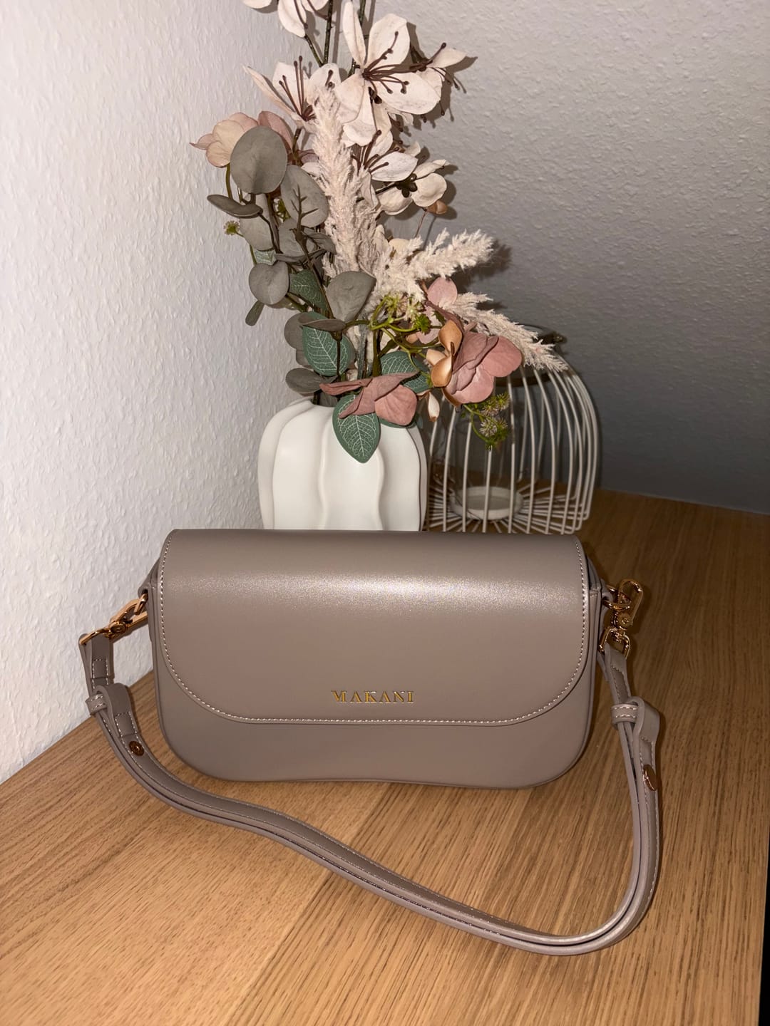 Customer photo review of CHLOIE - TAUPE
