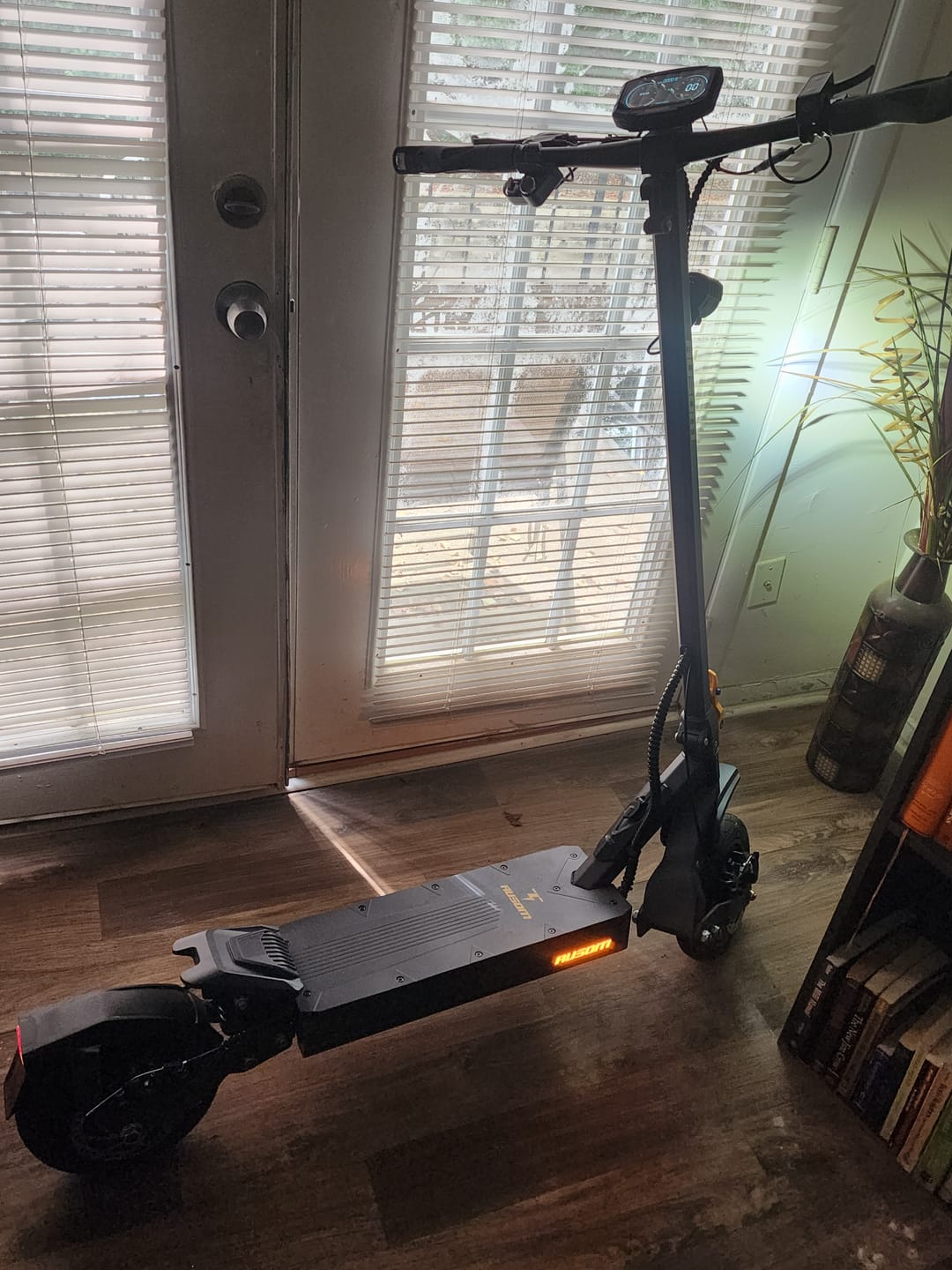 Customer photo review of Ausom Gosoul 2 Electric Scooter