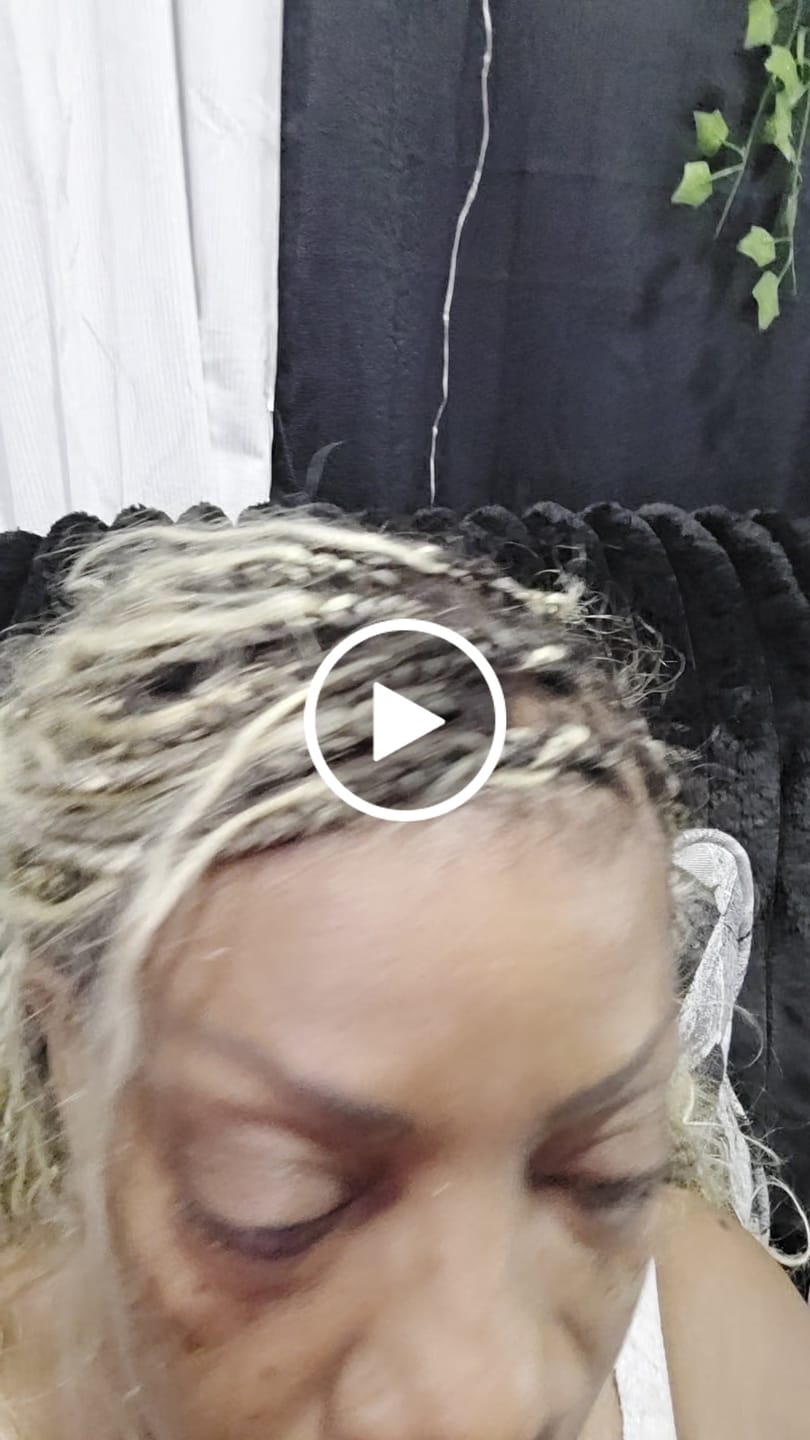 Customer video review of Balayage Mix Color 27/613 Human Hair Wet & Wavy Curls 36" Knotless Boho Box Pre Bleached HD Full Lace Braided Wig