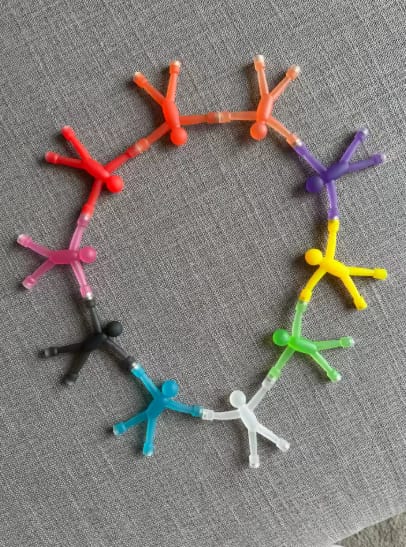 Customer photo review of Figuras Magnéticas Conectables