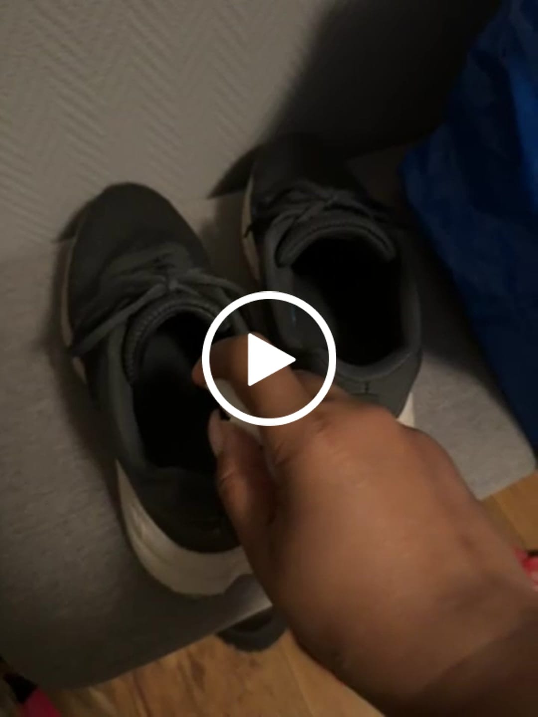 Customer video review of Oloro BioAktiv Sko Luktfjerner