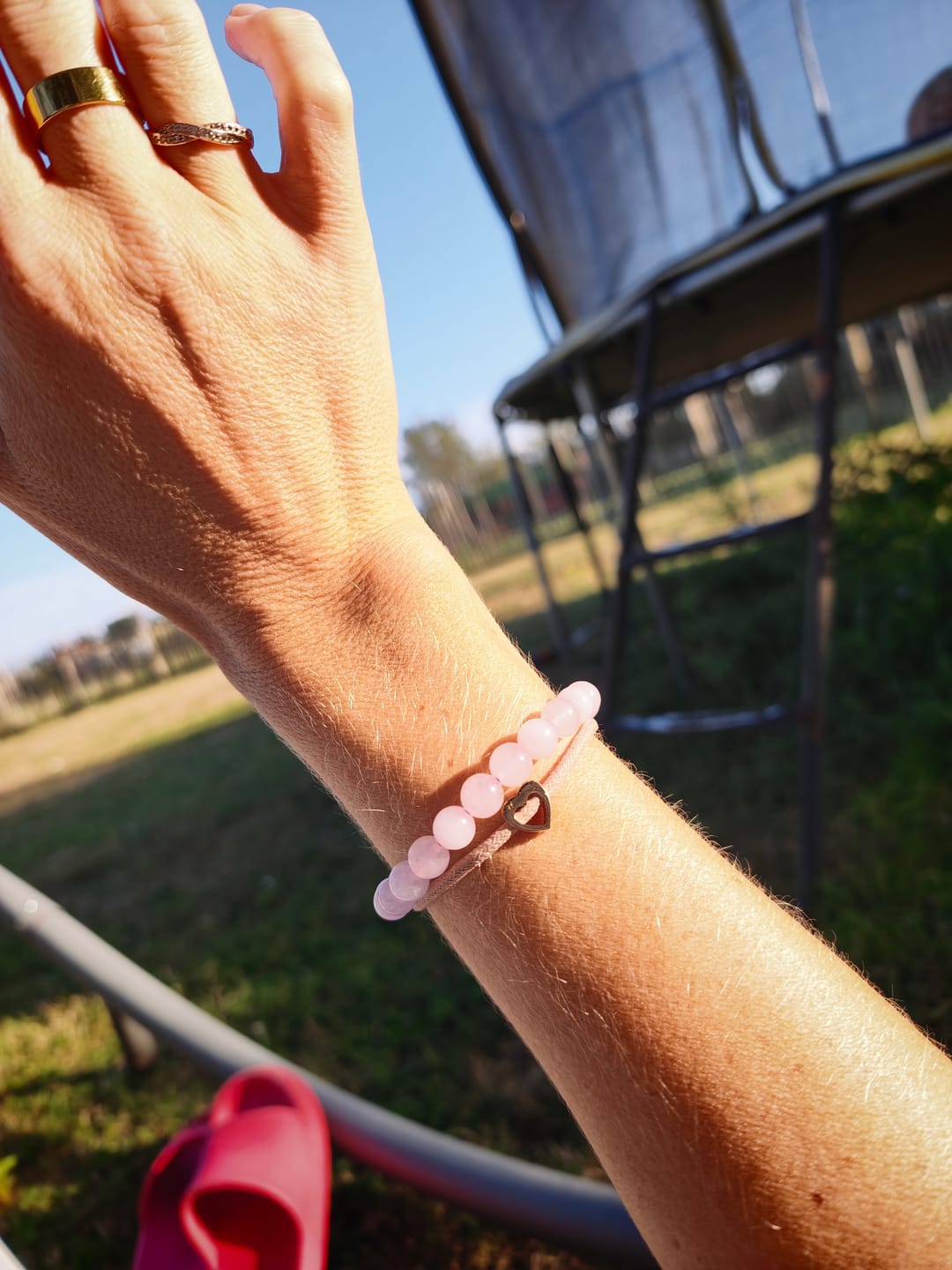 Customer photo review of »Menopause-Queen« Blockadenlöser-Armband aus echten Rosenquarz-Perlen inkl. abgebrochenem Stern