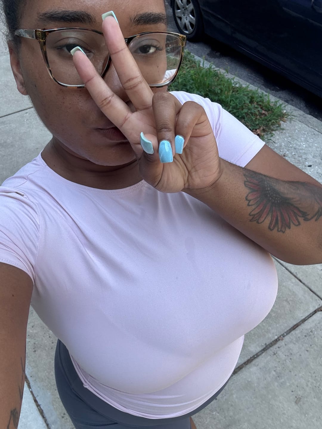 Customer photo review of PERFECT TEE