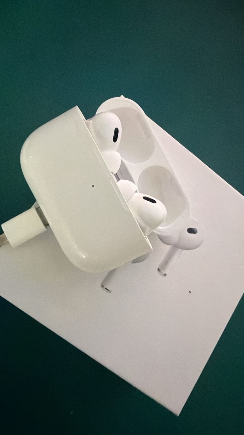 Customer photo review of AirPods Pro 2ª generación