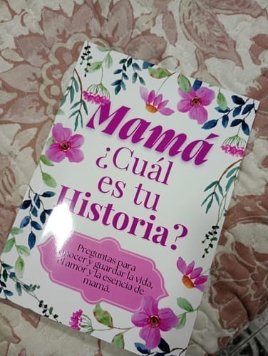 Customer photo review of Papá, Mamá, Abuelo, Abuela — ¿Cuál es tu Historia?