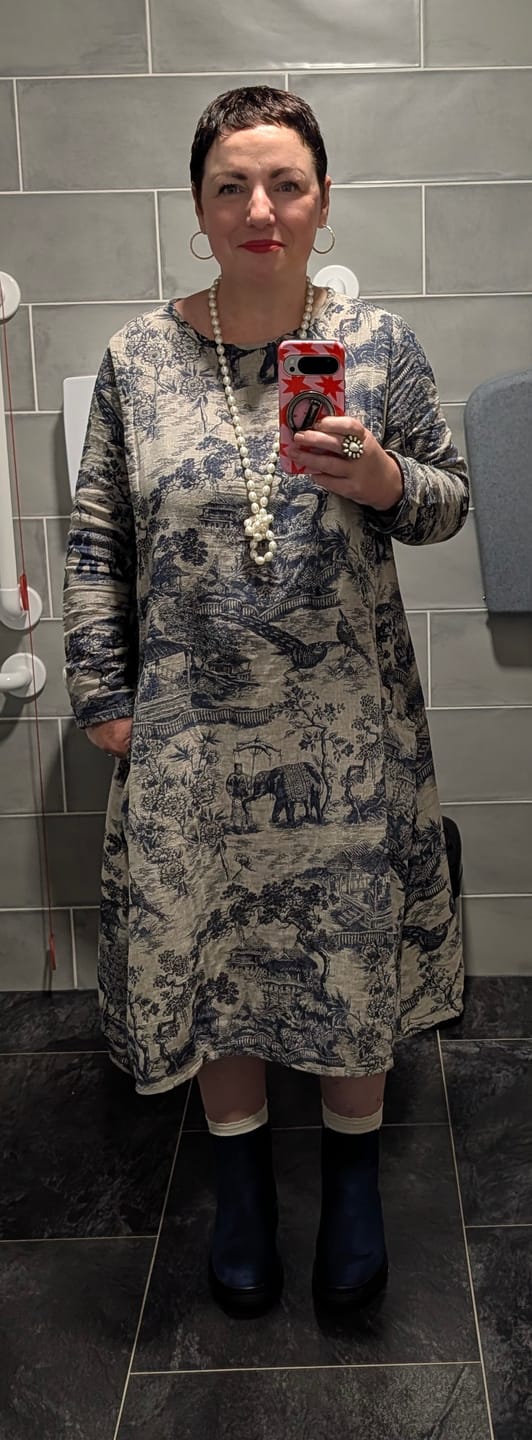 Customer photo review of Women's Plus Size Cotton Vintage Casual Loose Toile Print Maxi Dress