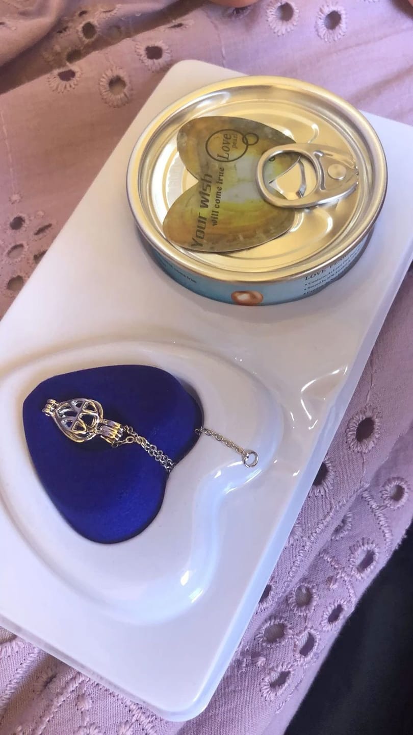 Customer photo review of FEBLOVE™ Ocevara Luxe Necklace