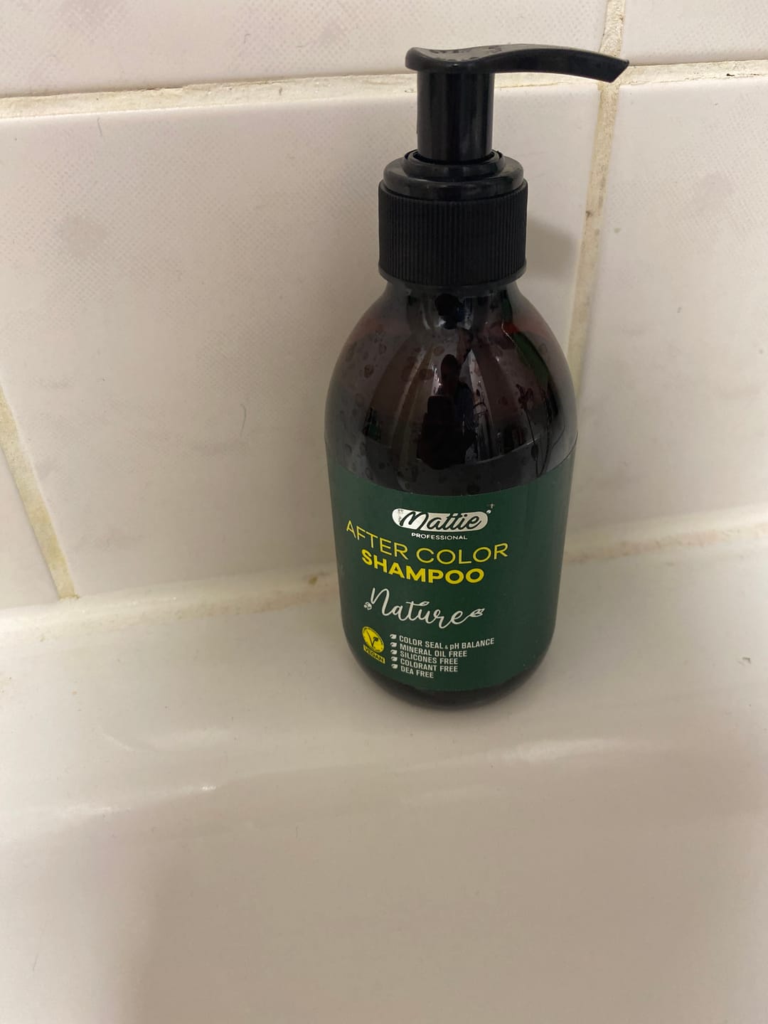 Customer photo review of Mattie Professional Nature - After Color Shampoo Vegan 250ml