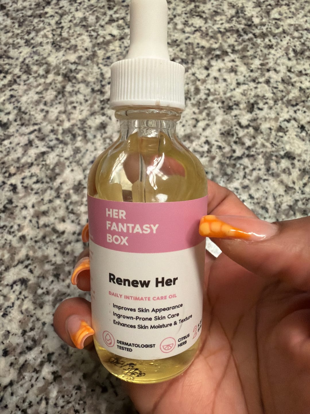 Customer photo review of Her Fantasy Box Renew Her Yoni Oil - For Dryness, Ingrown Hair, Dark Marks & Scars