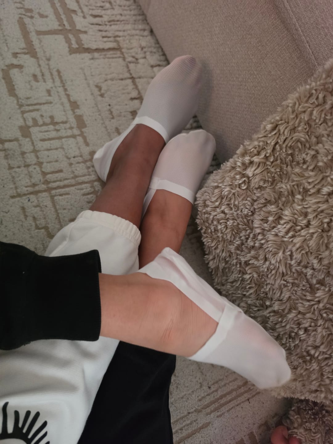 Customer photo review of 3 Pack Invisible Socks